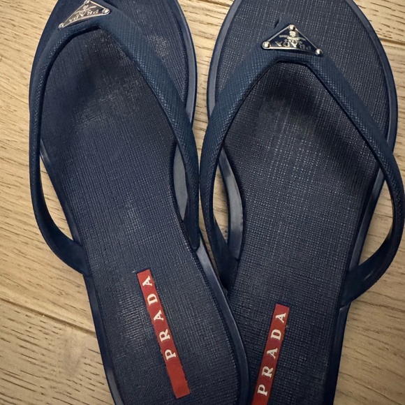 Authentic Prada Rubber Slippers with Pouch - Picture 2 of 7